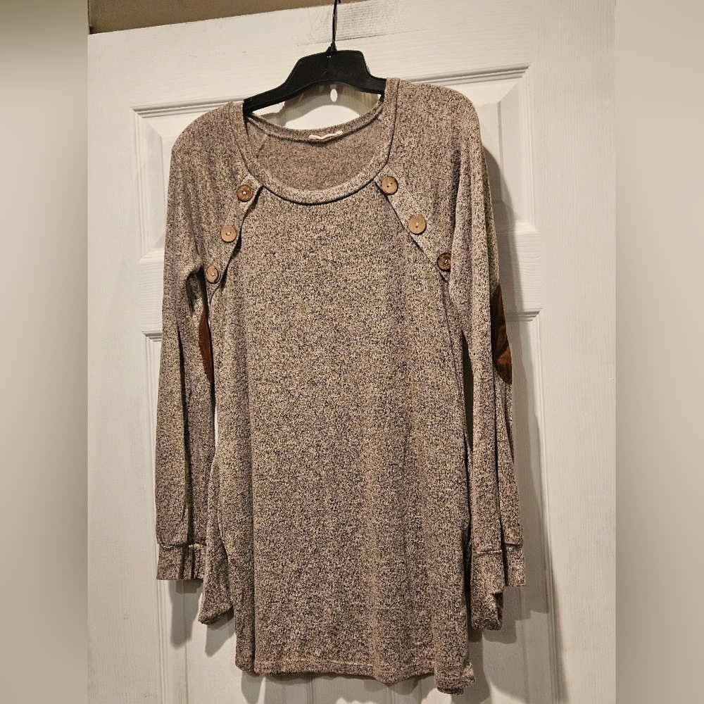TWENTY SECOND SWEATER